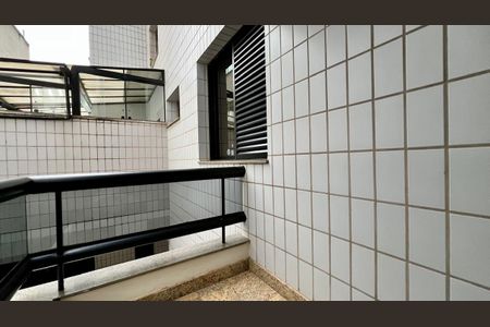 Apartamento à venda com 240m², 4 quartos e 3 vagasVaranda da Suíte