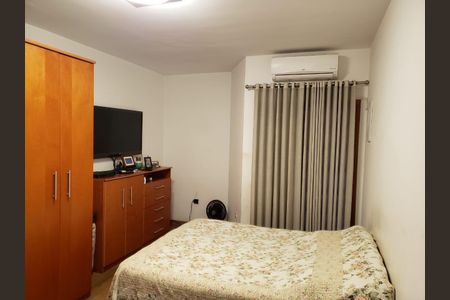 Casa à venda com 250m², 3 quartos e 5 vagas