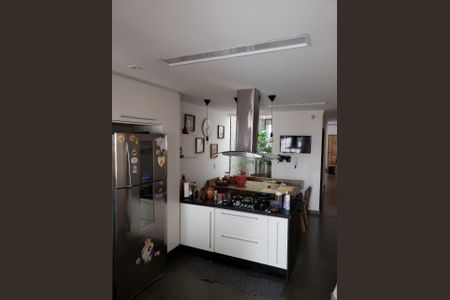 Casa à venda com 250m², 3 quartos e 5 vagas