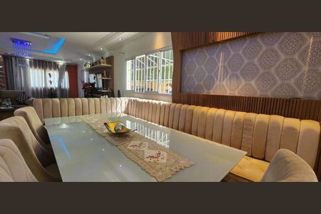 Casa à venda com 190m², 3 quartos e 6 vagas