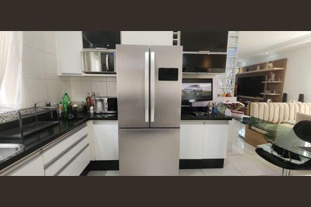 Casa à venda com 190m², 3 quartos e 6 vagas