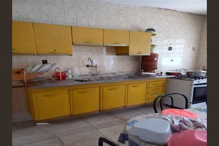 Casa à venda com 339m², 3 quartos e 6 vagas