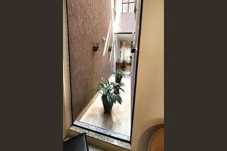 Casa à venda com 150m², 3 quartos e 4 vagas