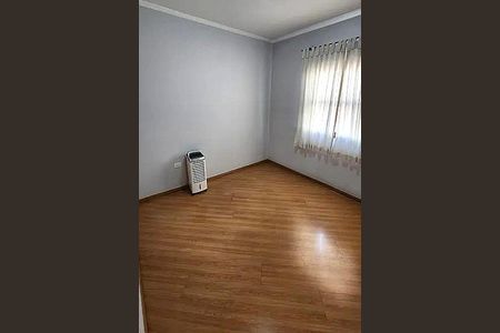 Casa à venda com 150m², 3 quartos e 4 vagas