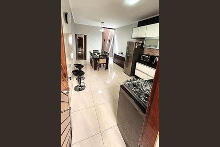 Casa à venda com 150m², 3 quartos e 4 vagas