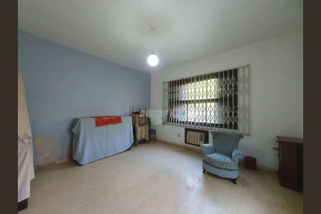 Casa de condomínio à venda com 436m², 4 quartos e 2 vagas