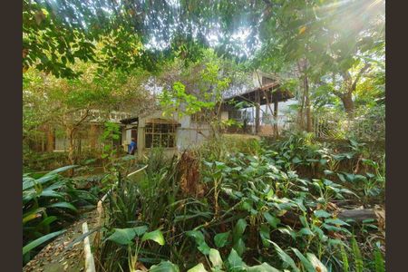 Casa de condomínio à venda com 436m², 4 quartos e 2 vagas