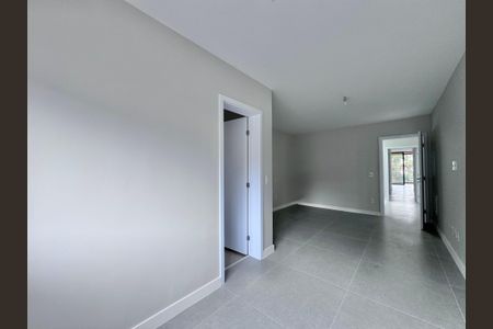 Casa de condomínio à venda com 510m², 5 quartos e 2 vagas Casa de condomínio à venda com 510m², 5 quartos e 2 vagasSuíte 3