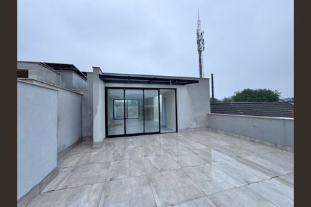 Casa de condomínio à venda com 510m², 5 quartos e 2 vagas Casa de condomínio à venda com 510m², 5 quartos e 2 vagasTerraço