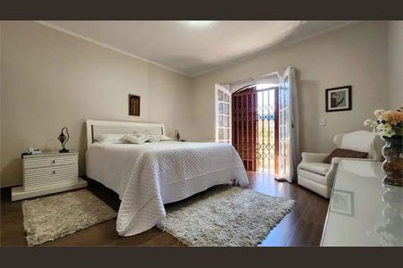 Casa à venda com 366m², 4 quartos e 6 vagas