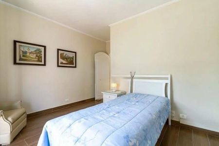 Casa à venda com 366m², 4 quartos e 6 vagas