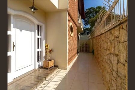 Casa à venda com 366m², 4 quartos e 6 vagas