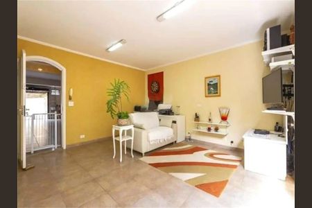 Casa à venda com 366m², 4 quartos e 6 vagas