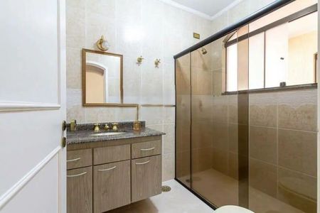 Casa à venda com 366m², 4 quartos e 6 vagas