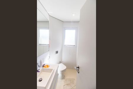 Casa à venda com 451m², 4 quartos e 2 vagasBanheiro da Suíte 4