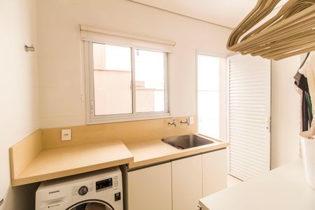 Casa à venda com 451m², 4 quartos e 2 vagasÁrea de Serviço