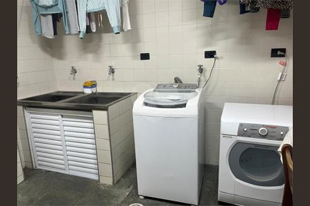 Casa à venda com 600m², 4 quartos e 6 vagas