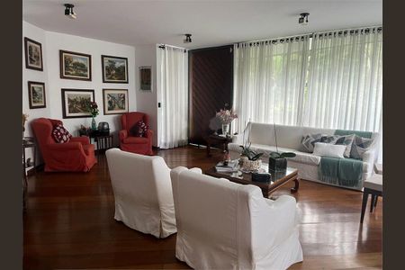 Casa à venda com 600m², 4 quartos e 6 vagas