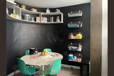 Casa à venda com 600m², 4 quartos e 6 vagas