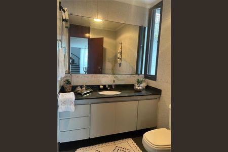 Casa à venda com 600m², 4 quartos e 6 vagas