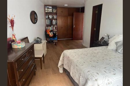 Casa à venda com 600m², 4 quartos e 6 vagas