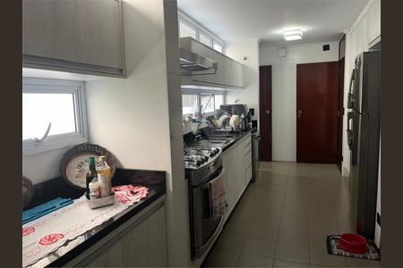 Casa à venda com 600m², 4 quartos e 6 vagas