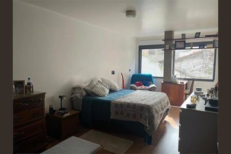 Casa à venda com 600m², 4 quartos e 6 vagas