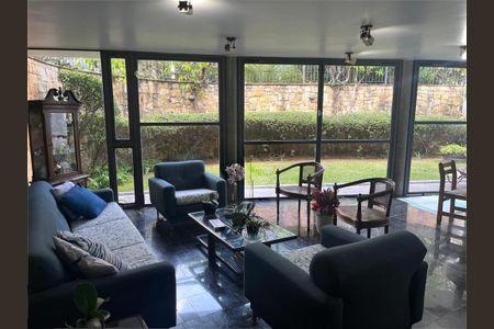 Casa à venda com 600m², 4 quartos e 6 vagas