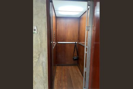 Casa à venda com 600m², 4 quartos e 6 vagas