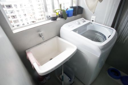 Apartamento à venda com 74m², 2 quartos e 1 vagaÁrea de Serviço