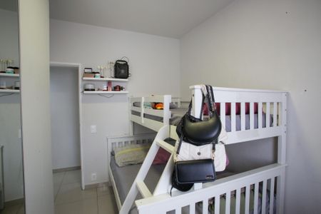 Apartamento à venda com 74m², 2 quartos e 1 vagaQuarto 1