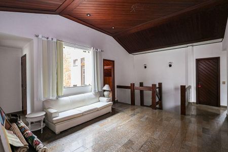 Casa à venda com 5 quartos, 500m² em São Francisco, Niterói