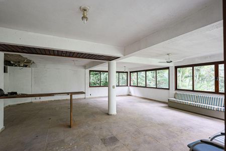 Casa à venda com 5 quartos, 500m² em São Francisco, Niterói