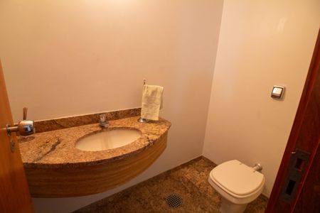 Apartamento para alugar com 207m², 3 quartos e 2 vagasLavabo