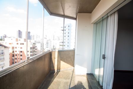 Apartamento para alugar com 207m², 3 quartos e 2 vagasVaranda 