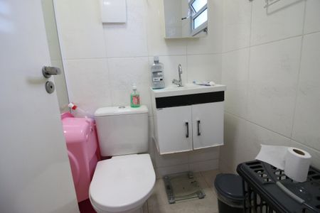 Casa à venda com 170m², 3 quartos e 3 vagasBanheiro da Suíte 1