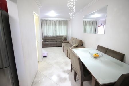Casa à venda com 170m², 3 quartos e 3 vagasSala