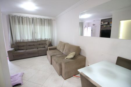 Casa à venda com 170m², 3 quartos e 3 vagasSala