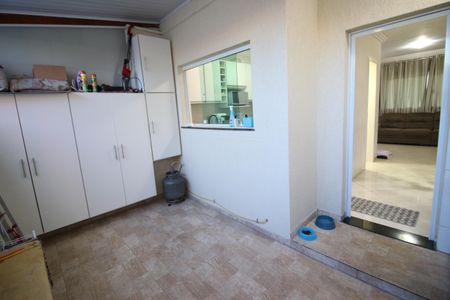 Casa à venda com 170m², 3 quartos e 3 vagasÁrea de Serviço