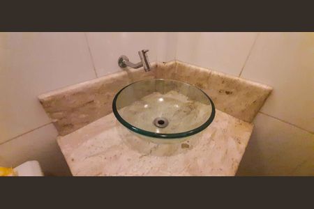 Casa à venda com 150m², 3 quartos e 2 vagasLavabo