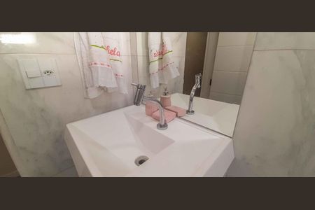 Casa à venda com 150m², 3 quartos e 2 vagasBanheiro Social