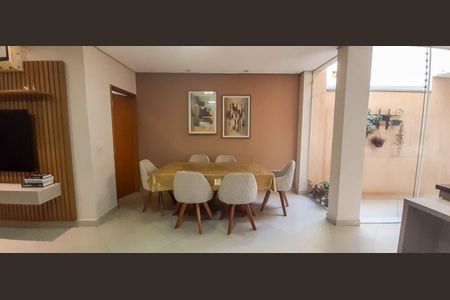 Casa à venda com 150m², 3 quartos e 2 vagasCozinha