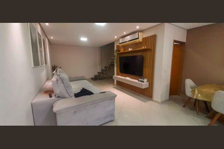 Casa à venda com 150m², 3 quartos e 2 vagasSala de TV