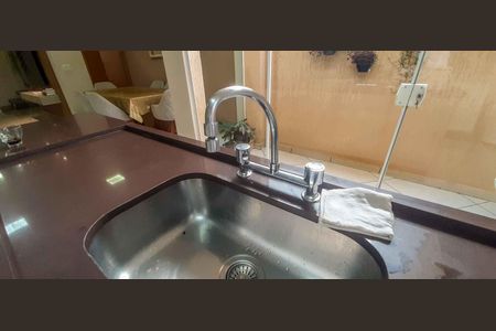 Casa à venda com 150m², 3 quartos e 2 vagasCozinha