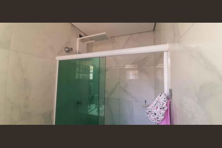 Casa à venda com 150m², 3 quartos e 2 vagasBanheiro da Suíte 2