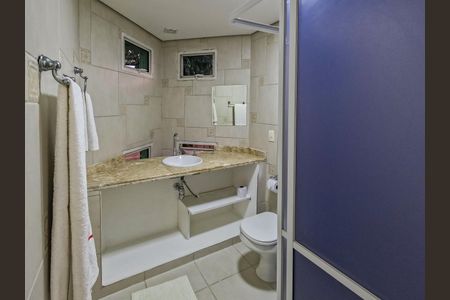 Casa à venda com 346m², 4 quartos e 4 vagas