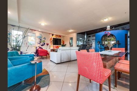 Casa à venda com 346m², 4 quartos e 4 vagas