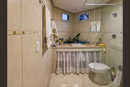 Casa à venda com 346m², 4 quartos e 4 vagas