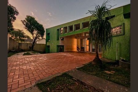 Casa à venda com 346m², 4 quartos e 4 vagas