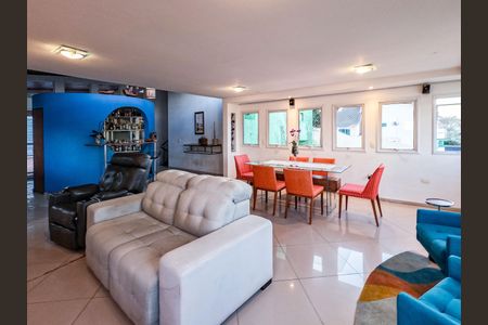 Casa à venda com 346m², 4 quartos e 4 vagas